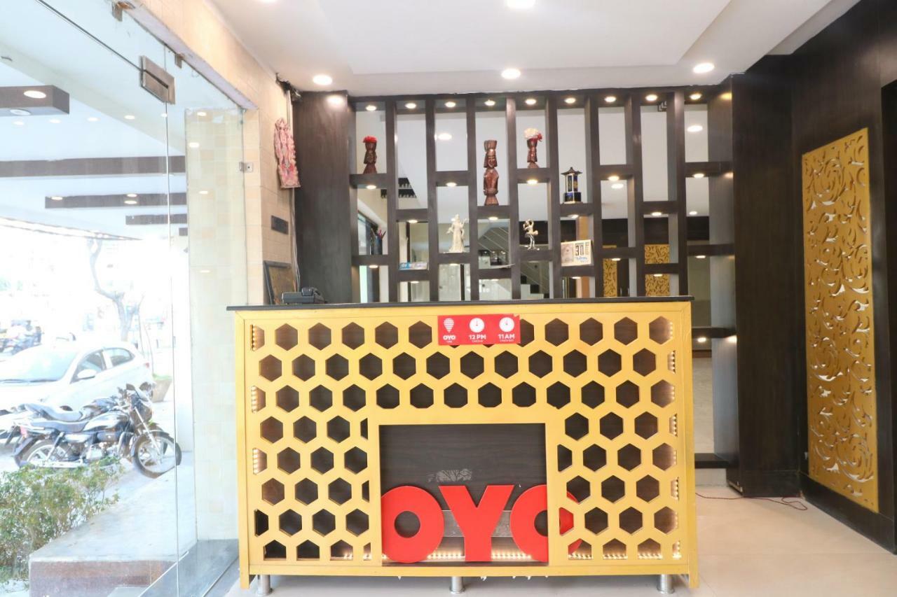 Oyo 29852 Hotel Golden View Abadpura エクステリア 写真