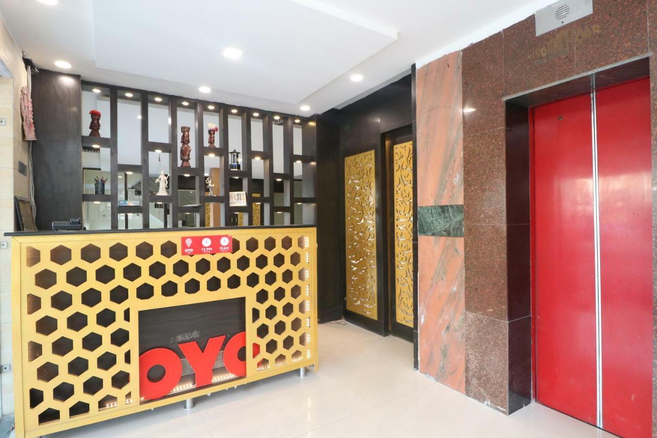 Oyo 29852 Hotel Golden View Abadpura エクステリア 写真